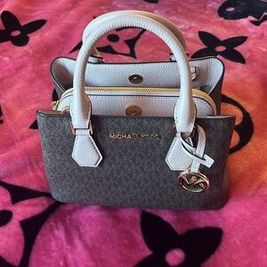Mk purse 🩷